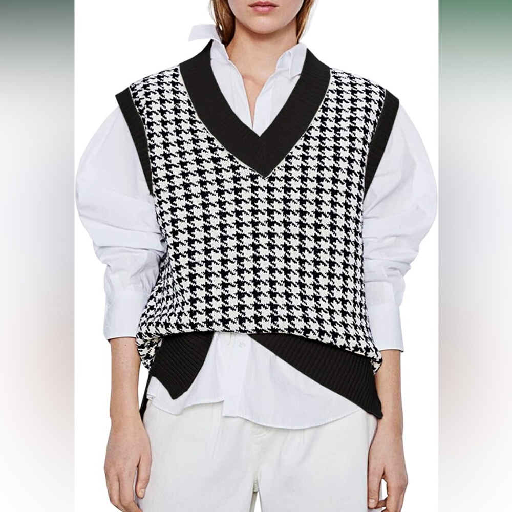Oversized Houndstooth Knitted Vest Sweater